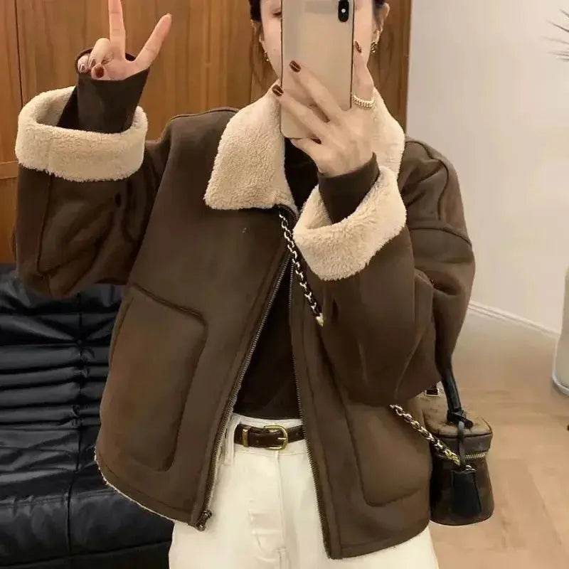Lapel Fur Coat for Women 2025 Autumn and Winter New Popular Hot Warmth and Thick Lamb Velvet Versatile Top - Mulambo store