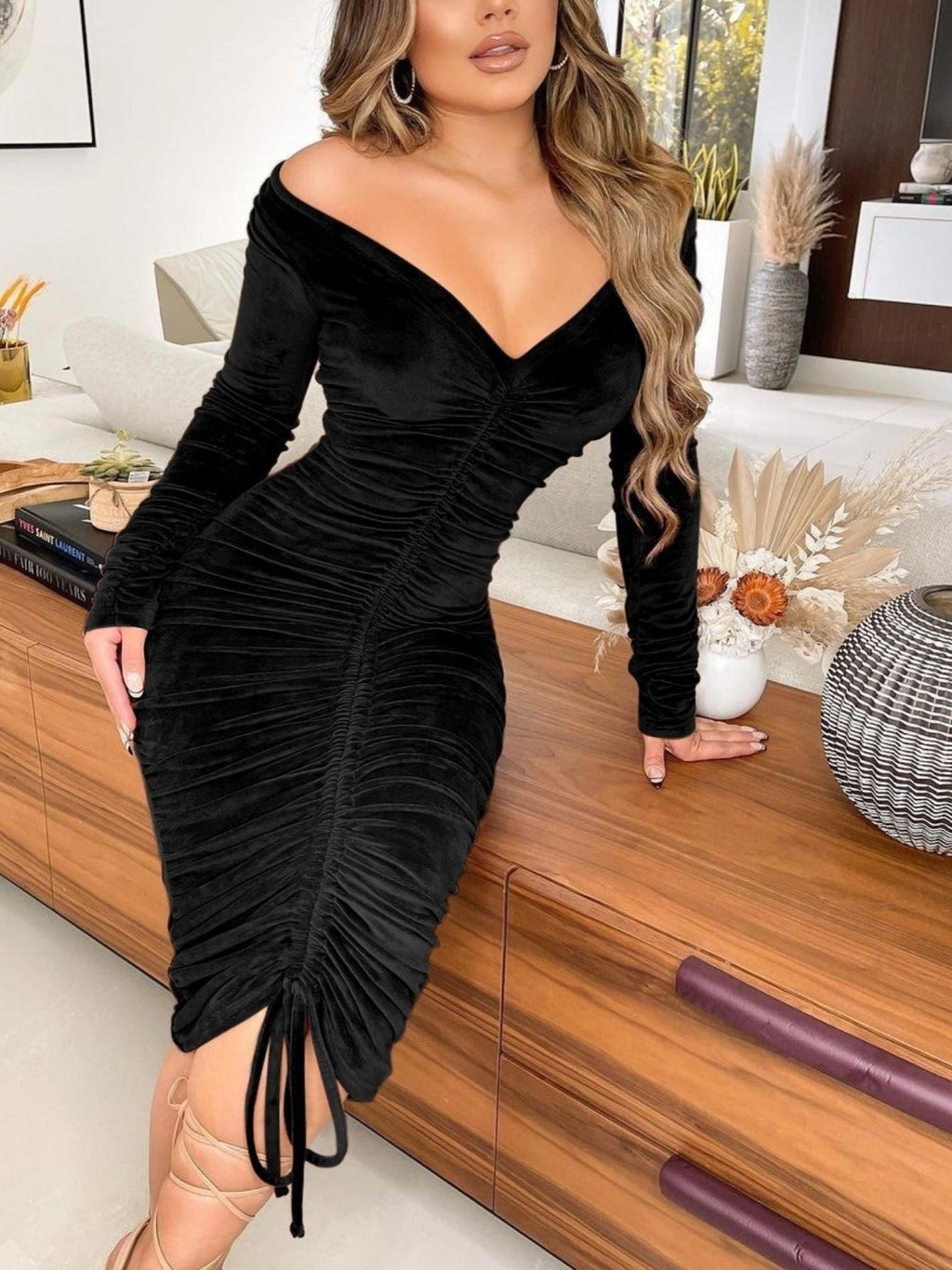 Women's Dresses V Neck Off The Shoulder Velvet Ruched Mid-length Dresses Mulambo store