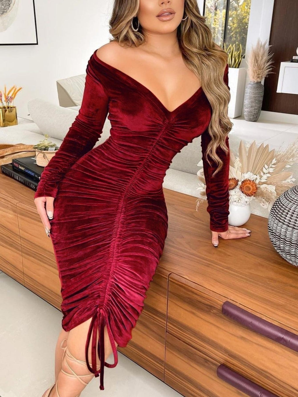 Women's Dresses V Neck Off The Shoulder Velvet Ruched Mid-length Dresses Mulambo store